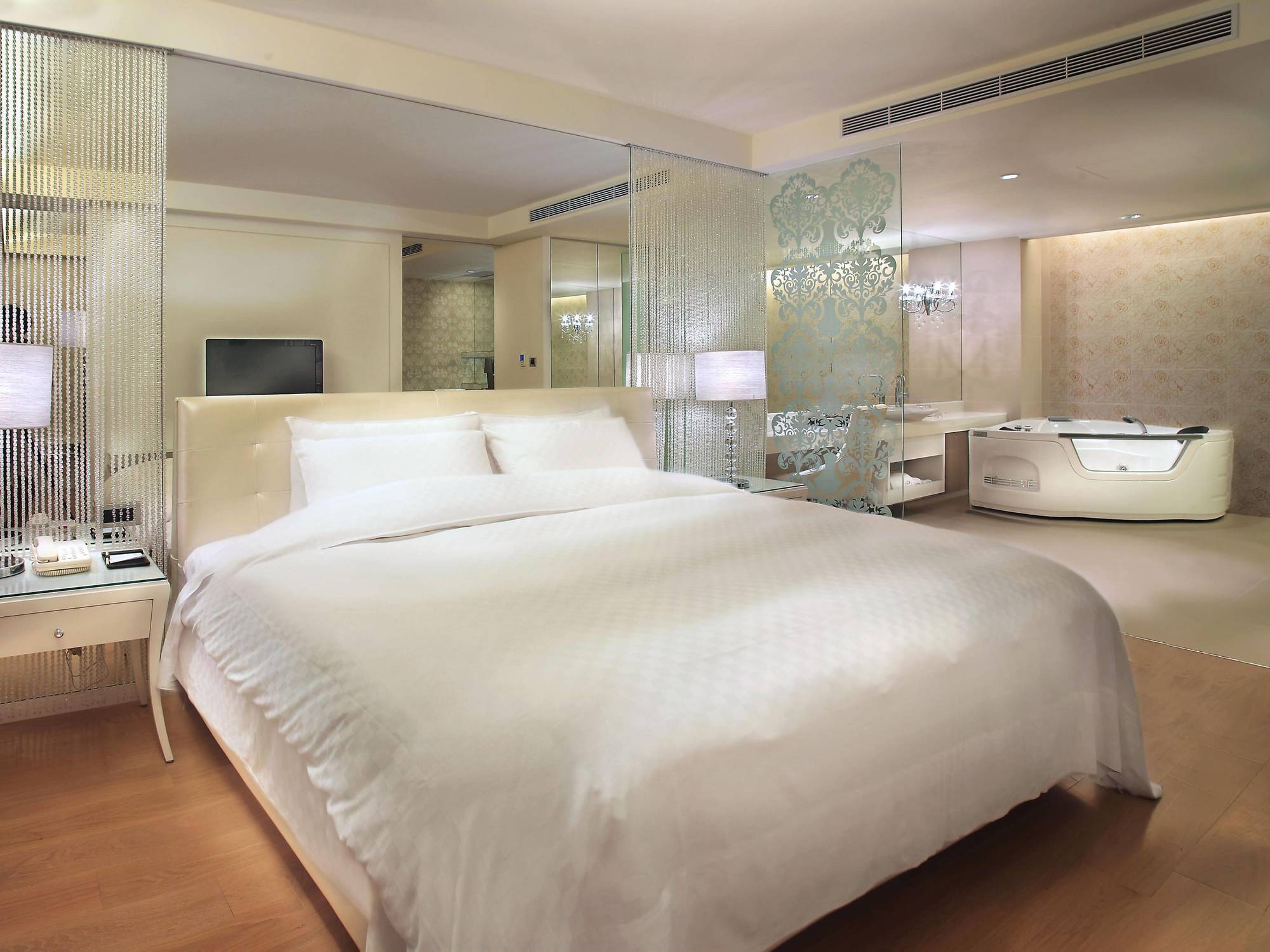 The Crystal Resort Sun Moon Lake Yuchi Exteriér fotografie